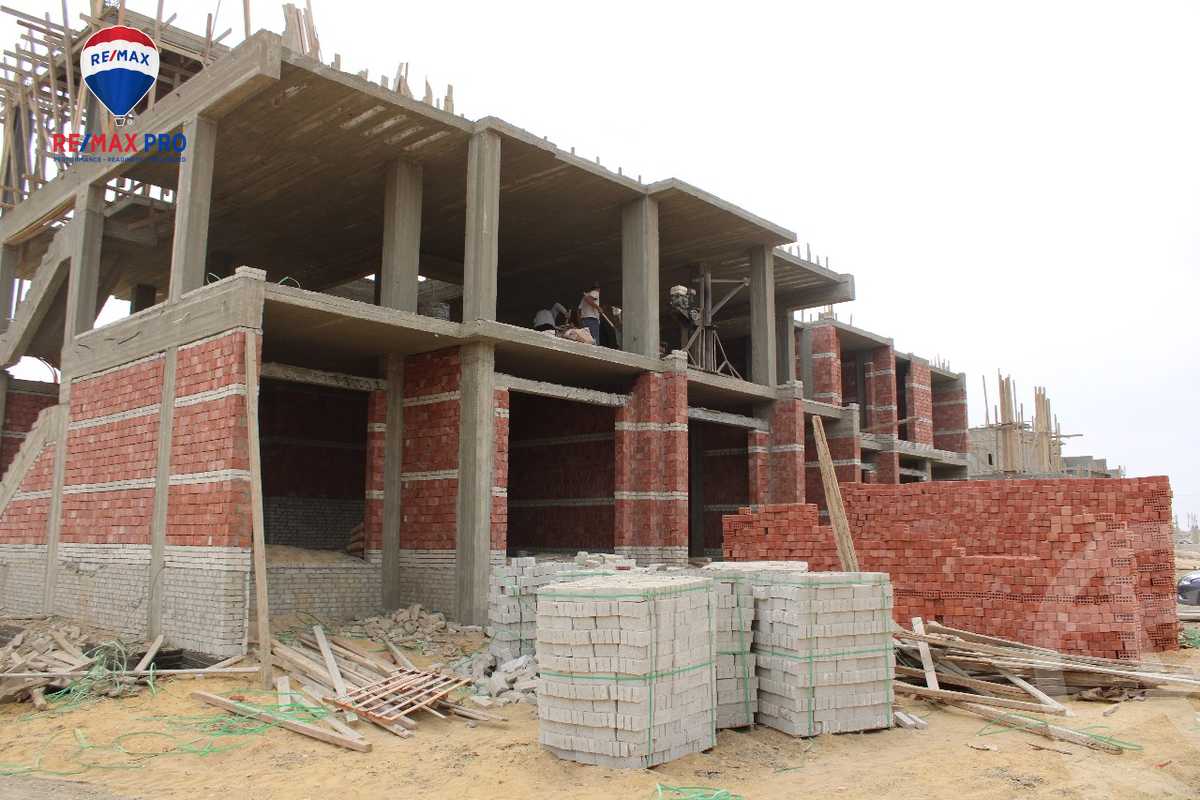 https://aqarmap.com.eg/en/listing/4310285-for-sale-cairo-el-sheikh-zayed-city-lshykh-zyd-ljdyd--lyk-wyst-cairo-capital