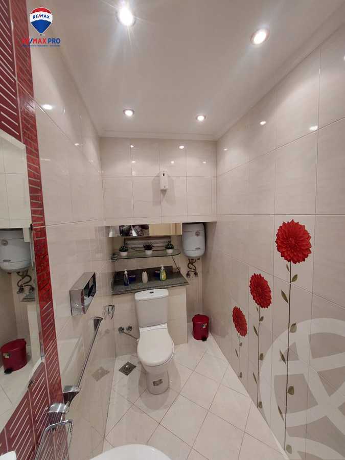 https://aqarmap.com.eg/ar/listing/4326804-for-sale-cairo-nasr-city-6th-zone-moez-al-dawla-st