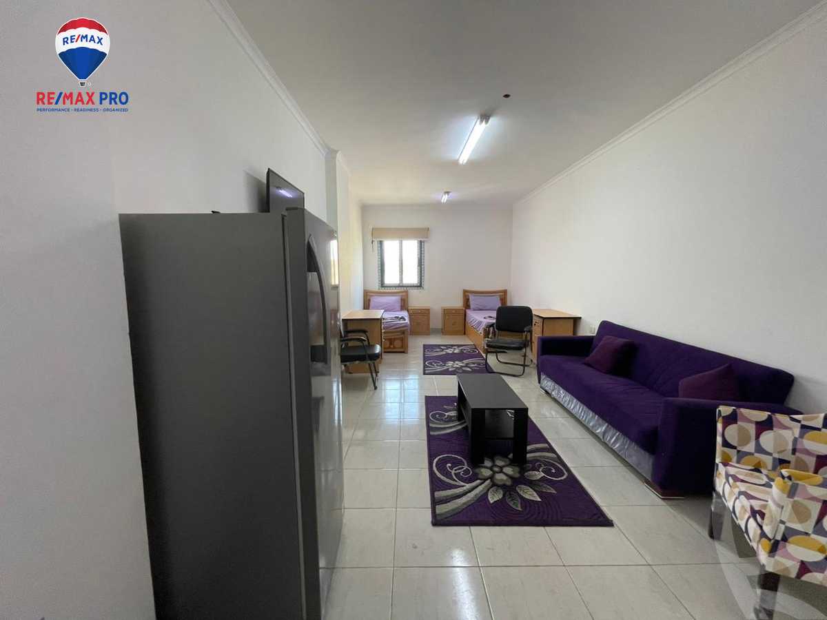 https://aqarmap.com.eg/ar/listing/4334837-for-sale-cairo-6th-of-october-featured-neighborhood-el-motamayez-neighborhood-abdallah-al-nadim-al-zohour-st