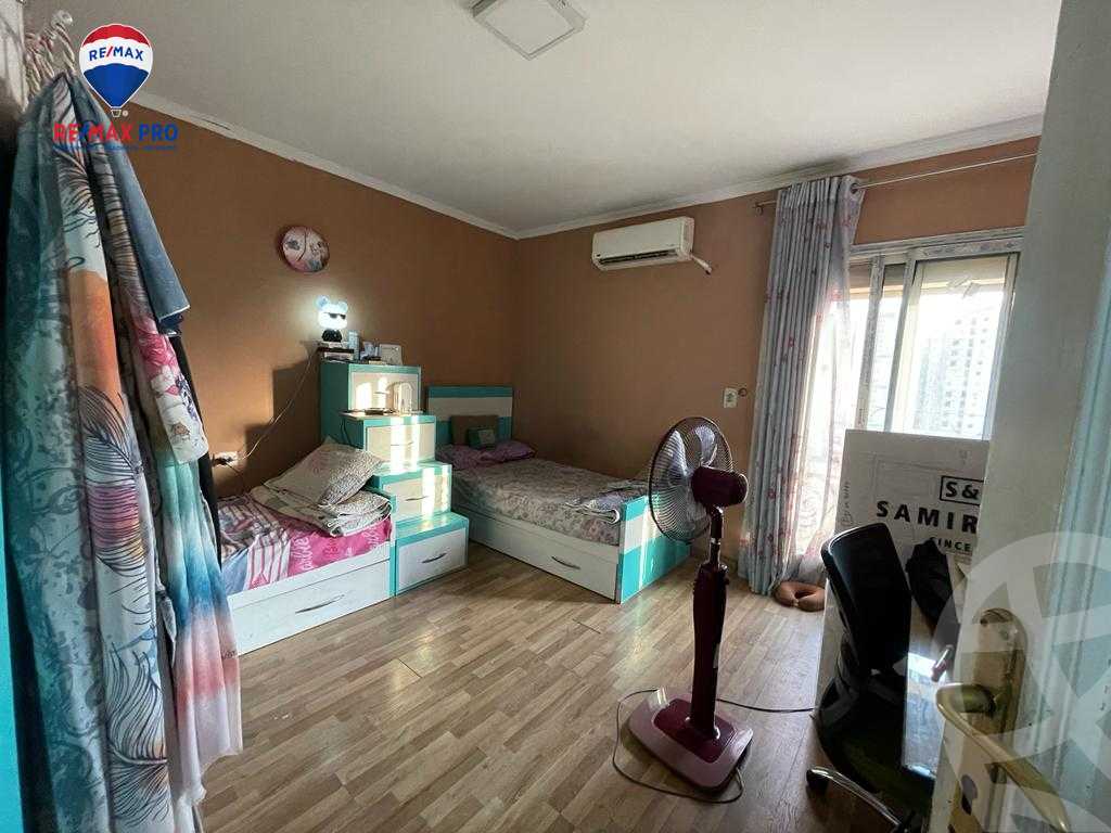 https://aqarmap.com.eg/ar/listing/4335812-for-sale-cairo-mokattam-compounds-kmbwnd-bnwrm-ljbl-lkhdr