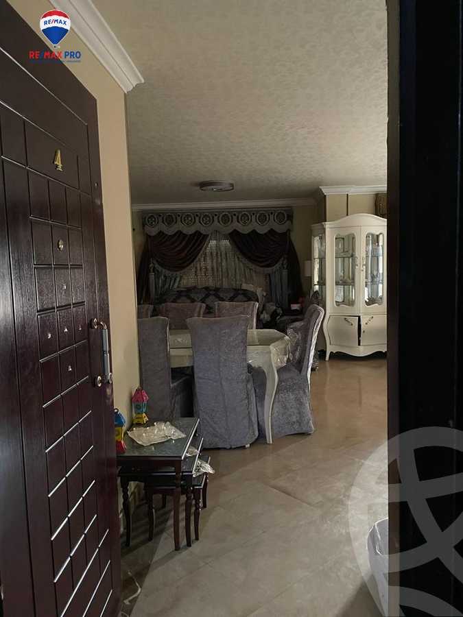 https://aqarmap.com.eg/ar/listing/4335812-for-sale-cairo-mokattam-compounds-kmbwnd-bnwrm-ljbl-lkhdr