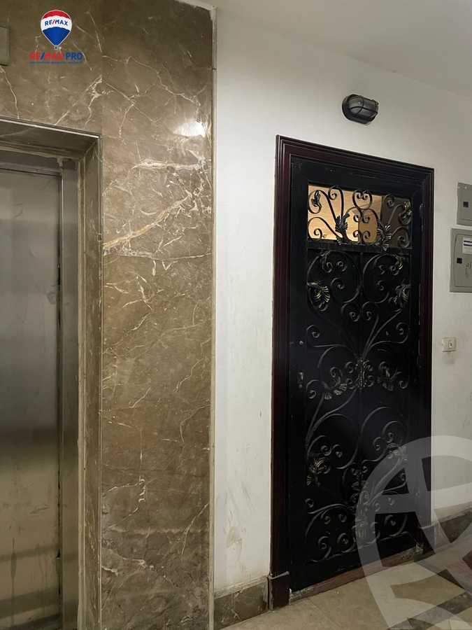 https://aqarmap.com.eg/ar/listing/4335812-for-sale-cairo-mokattam-compounds-kmbwnd-bnwrm-ljbl-lkhdr