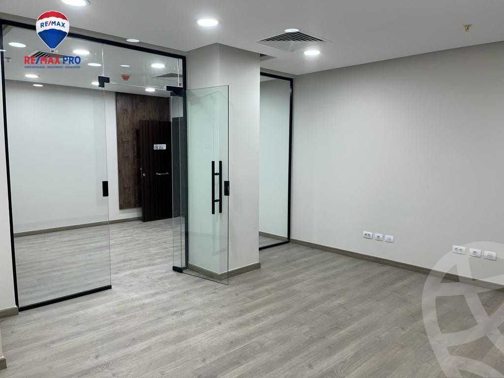 https://aqarmap.com.eg/en/listing/4357994-for-sale-cairo-el-sheikh-zayed-city-compounds-tryfywm-zyd-nm-llttwyr