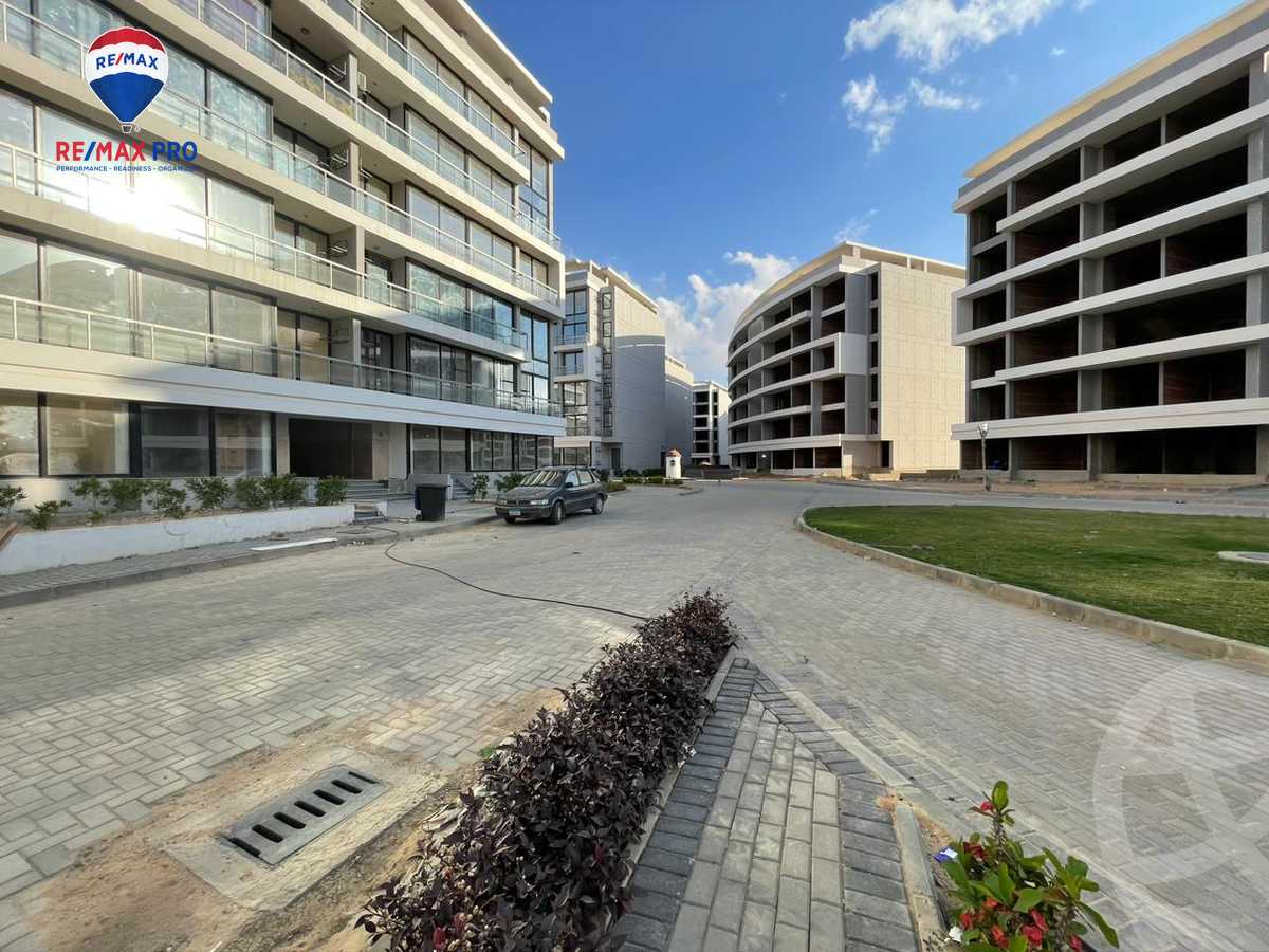 https://aqarmap.com.eg/ar/listing/4470619-for-sale-cairo-6th-of-october-hadaeq-october-kmbwnd-fy-hdyq-ktwbr-lake-front