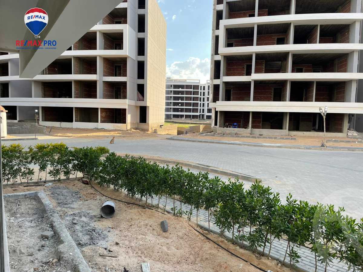 https://aqarmap.com.eg/ar/listing/4470619-for-sale-cairo-6th-of-october-hadaeq-october-kmbwnd-fy-hdyq-ktwbr-lake-front