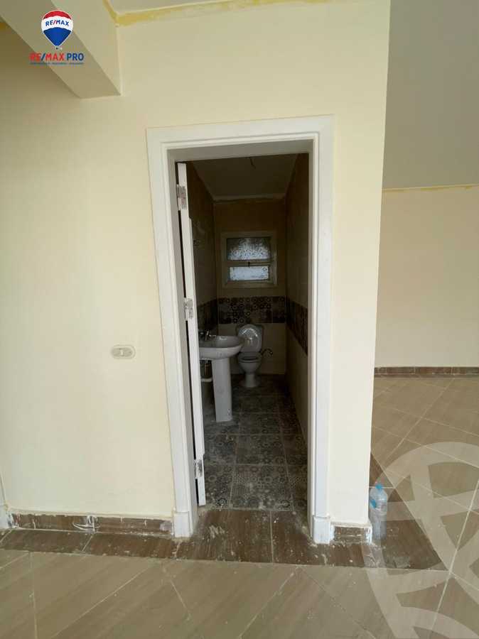 https://aqarmap.com.eg/ar/listing/4470619-for-sale-cairo-6th-of-october-hadaeq-october-kmbwnd-fy-hdyq-ktwbr-lake-front