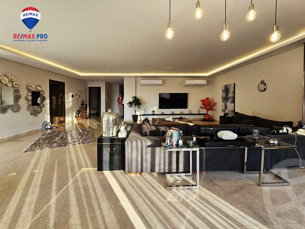 https://aqarmap.com.eg/ar/listing/5214665-for-sale-cairo-el-sheikh-zayed-city-compounds-zyd-wr-llttwyr