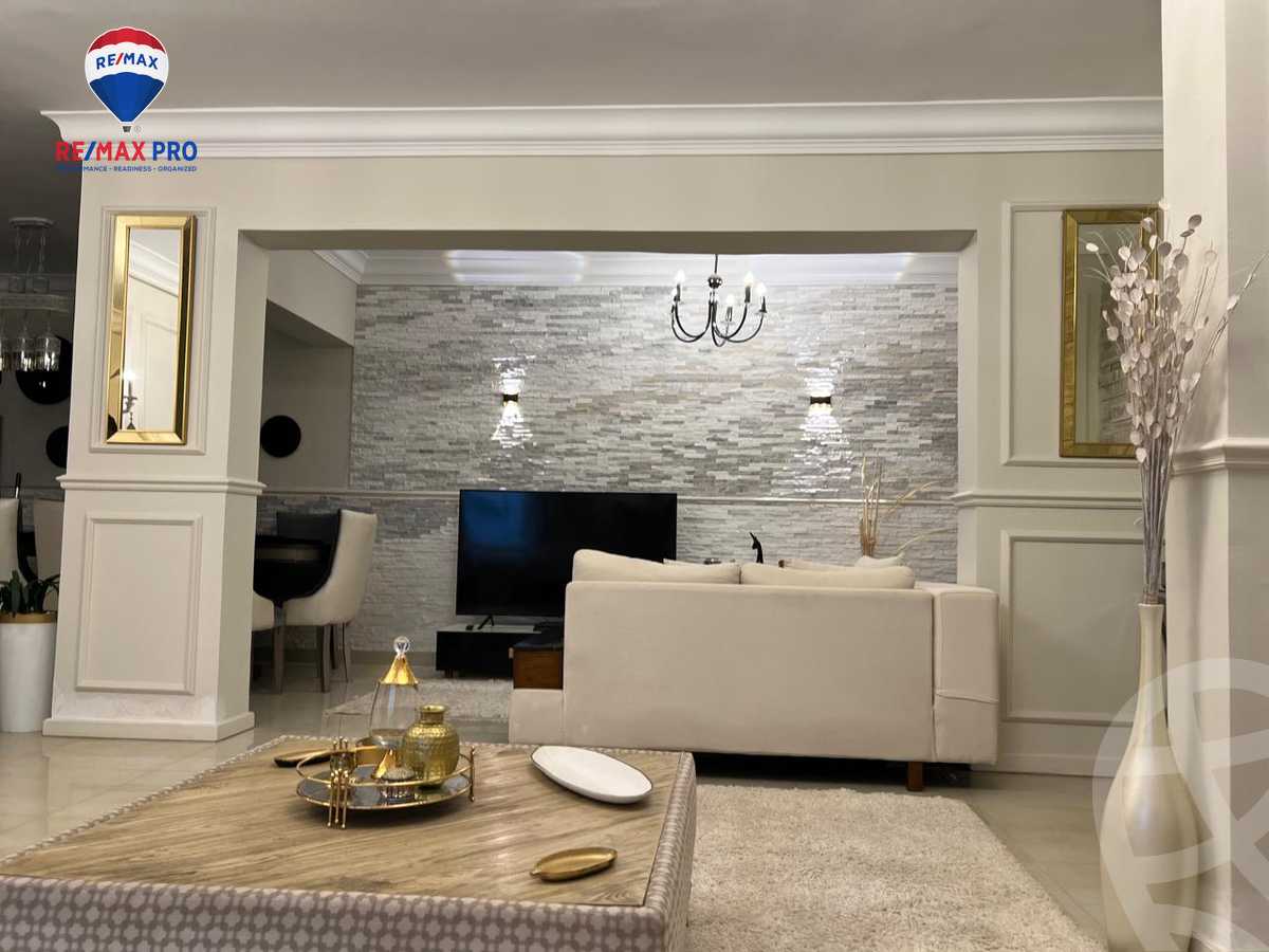 https://aqarmap.com.eg/en/listing/5252911-for-sale-cairo-el-sheikh-zayed-city-el-hay-eltaseaa-area-4