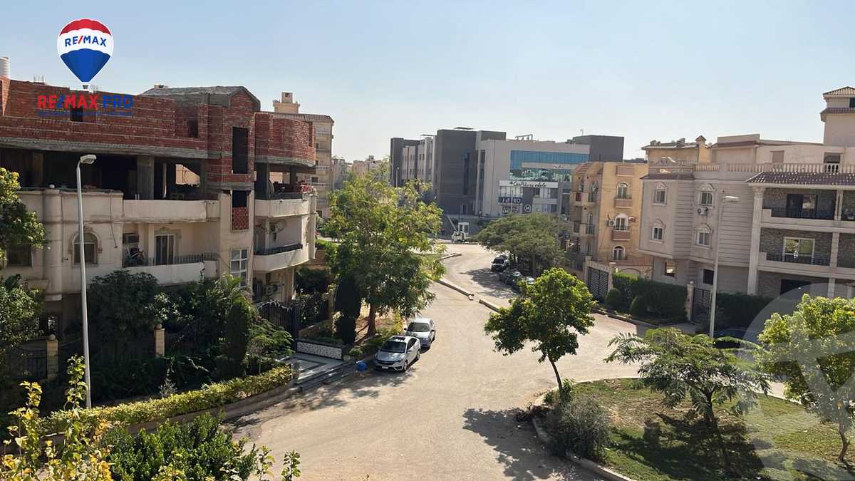 https://aqarmap.com.eg/en/listing/5410712-for-sale-cairo-el-sheikh-zayed-city-el-hay-elasher-street-100