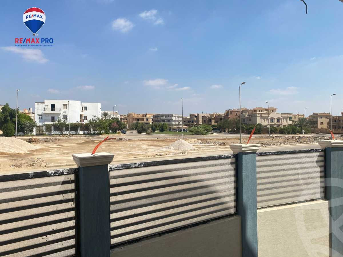 https://aqarmap.com.eg/en/listing/5435596-for-sale-cairo-el-sheikh-zayed-city-el-hay-eltaseaa-area-2