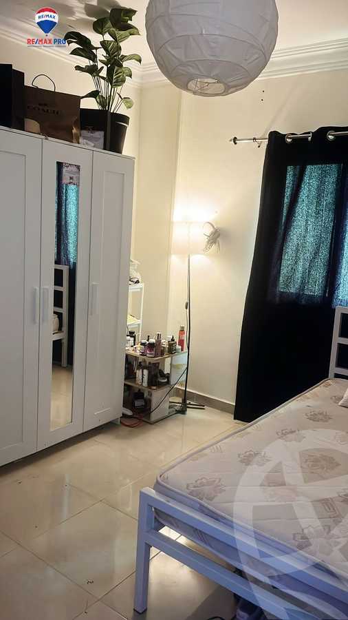 https://aqarmap.com.eg/en/listing/5435752-for-sale-cairo-el-sheikh-zayed-city-el-hay-elthamen-lhkm
