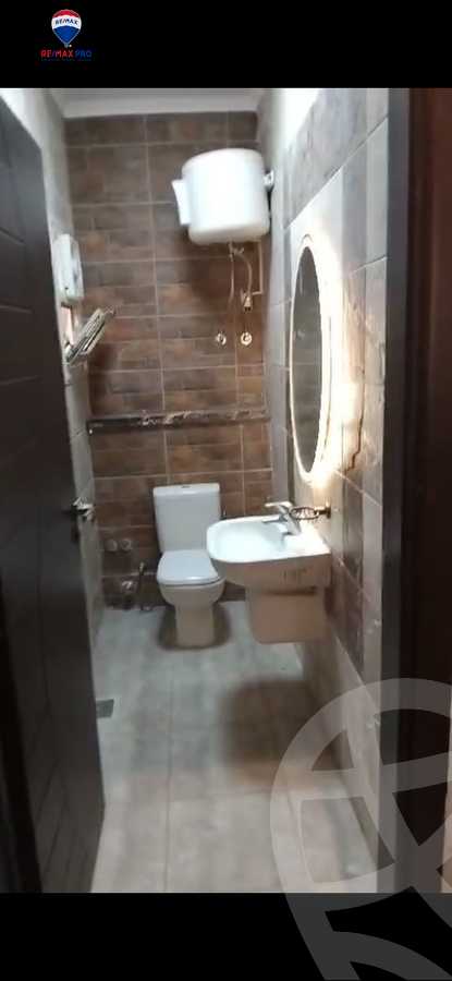 https://aqarmap.com.eg/en/listing/5436082-for-sale-cairo-el-sheikh-zayed-city-el-hay-el-khames-lhry