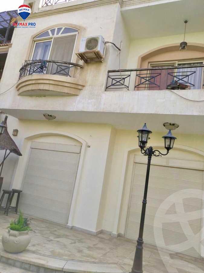 https://aqarmap.com.eg/en/listing/5518249-for-sale-cairo-el-sheikh-zayed-city-compounds-hadayek-el-mohandiseen