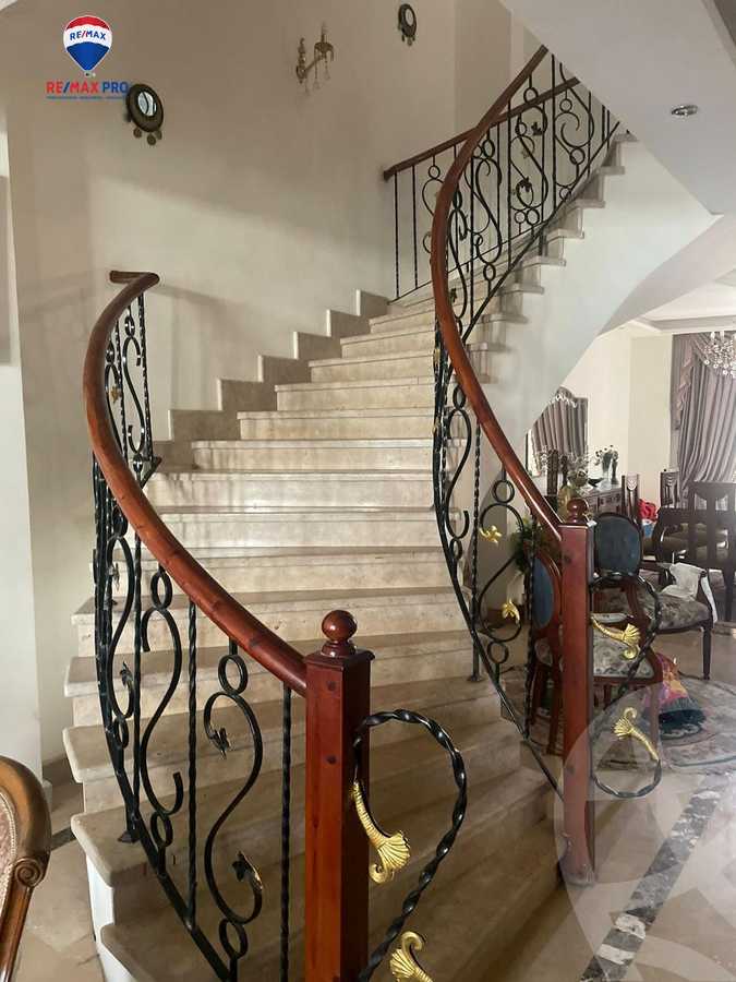 https://aqarmap.com.eg/en/listing/5518367-for-sale-cairo-el-sheikh-zayed-city-compounds-el-yasmeen-compound