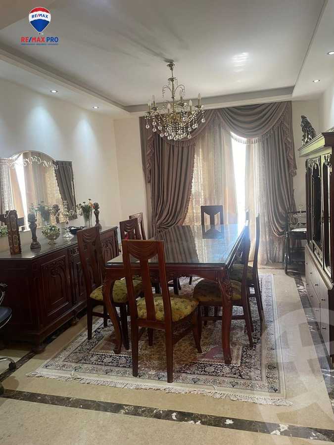 https://aqarmap.com.eg/en/listing/5518367-for-sale-cairo-el-sheikh-zayed-city-compounds-el-yasmeen-compound
