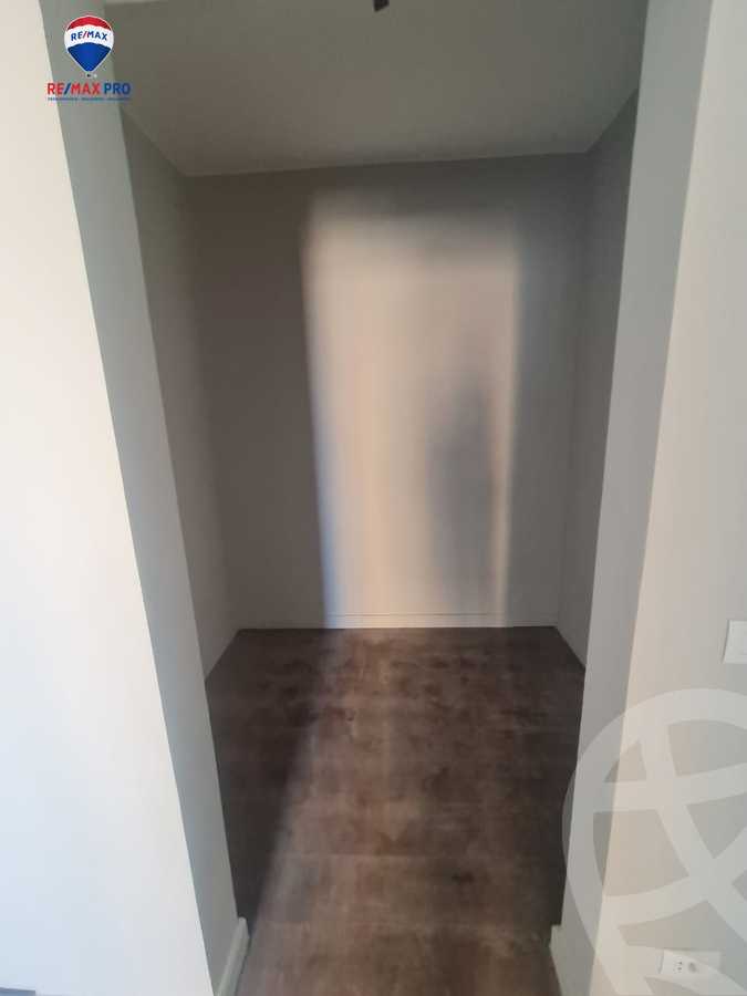 https://aqarmap.com.eg/ar/listing/5601065-for-rent-cairo-6th-of-october-hadaeq-october-kmbwnd-fy-hdyq-ktwbr-o-west-tulwa-o-west