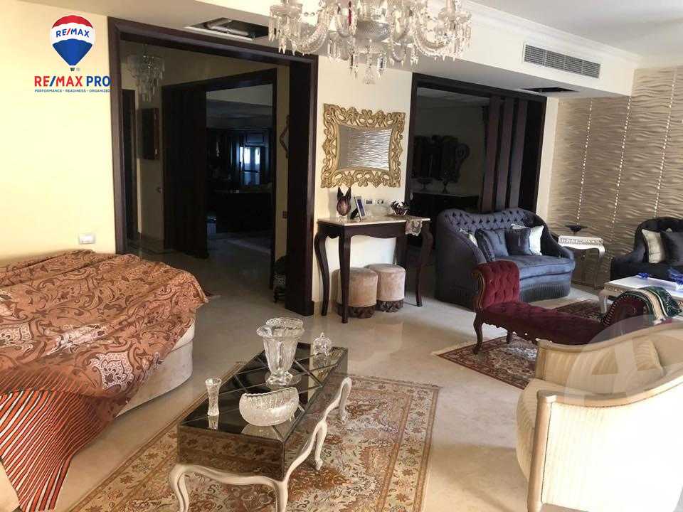 https://aqarmap.com.eg/ar/listing/5620676-for-sale-cairo-el-sheikh-zayed-city-compounds-meadows-park