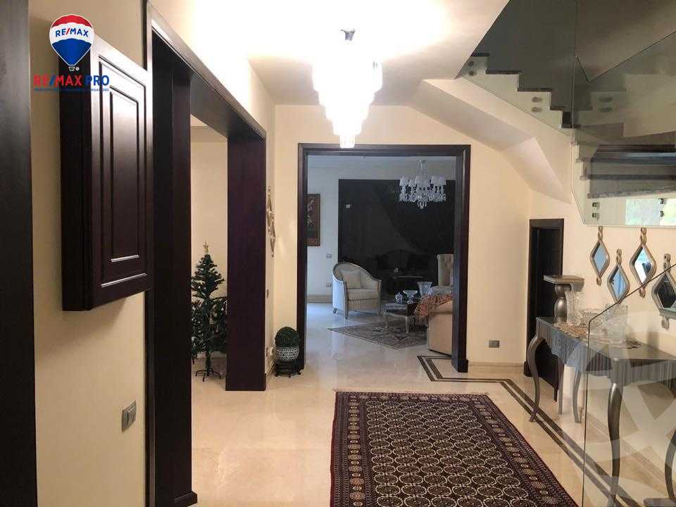 https://aqarmap.com.eg/ar/listing/5620676-for-sale-cairo-el-sheikh-zayed-city-compounds-meadows-park
