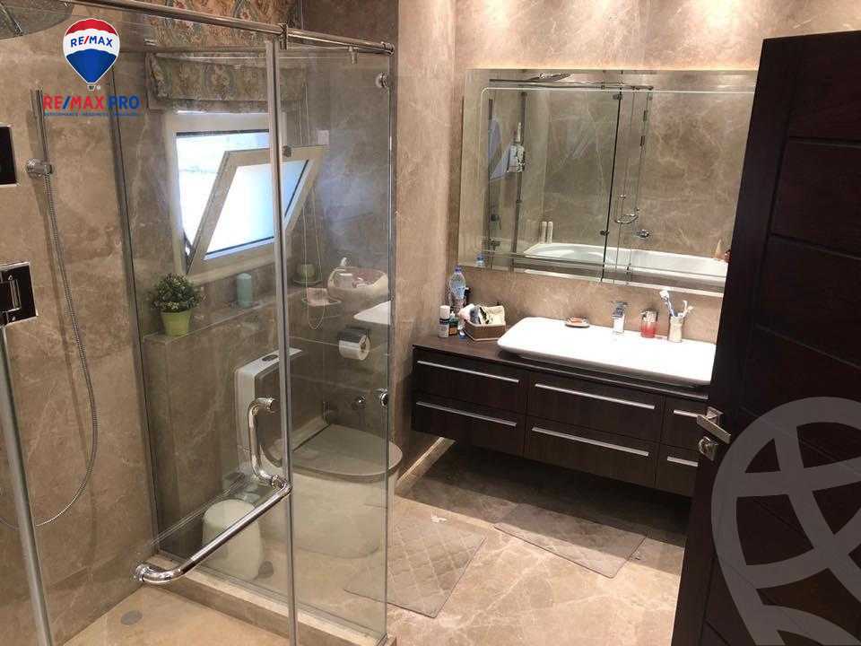 https://aqarmap.com.eg/ar/listing/5620676-for-sale-cairo-el-sheikh-zayed-city-compounds-meadows-park