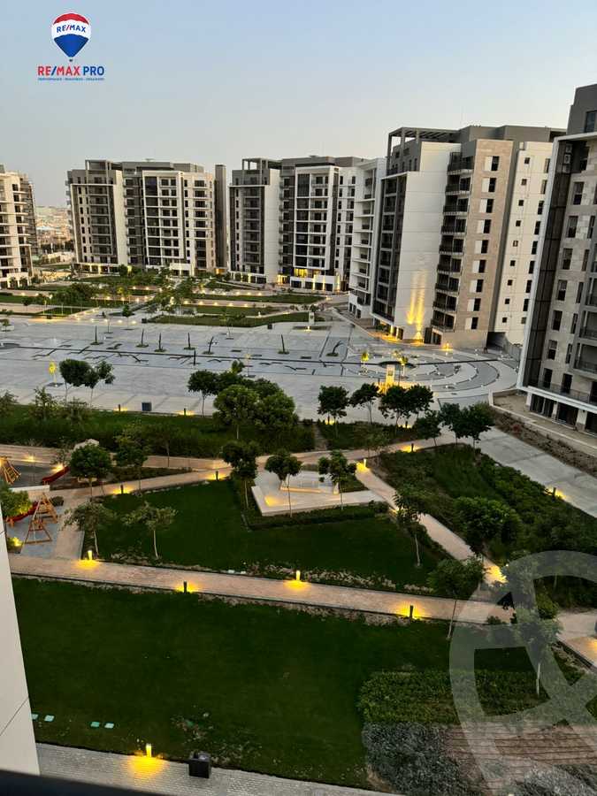 https://aqarmap.com.eg/ar/listing/5967002-for-sale-cairo-el-sheikh-zayed-city-compounds-zyd-wr-llttwyr-z-tower
