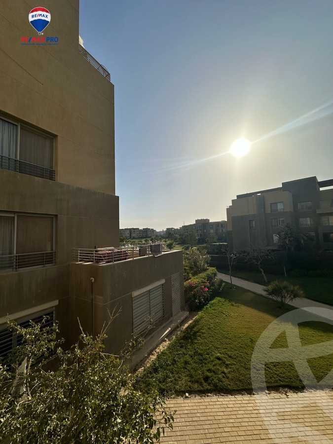 https://aqarmap.com.eg/ar/listing/5967540-for-sale-cairo-6th-of-october-compounds-palm-parks
