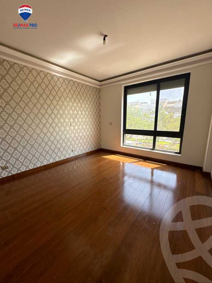 https://aqarmap.com.eg/en/listing/6033758-for-rent-cairo-el-sheikh-zayed-city-compounds-kmbwnd-wyst-twn-swdyk