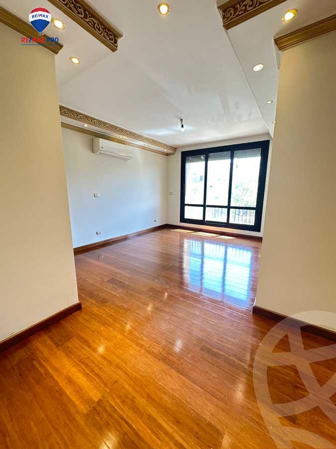 https://aqarmap.com.eg/en/listing/6033758-for-rent-cairo-el-sheikh-zayed-city-compounds-kmbwnd-wyst-twn-swdyk