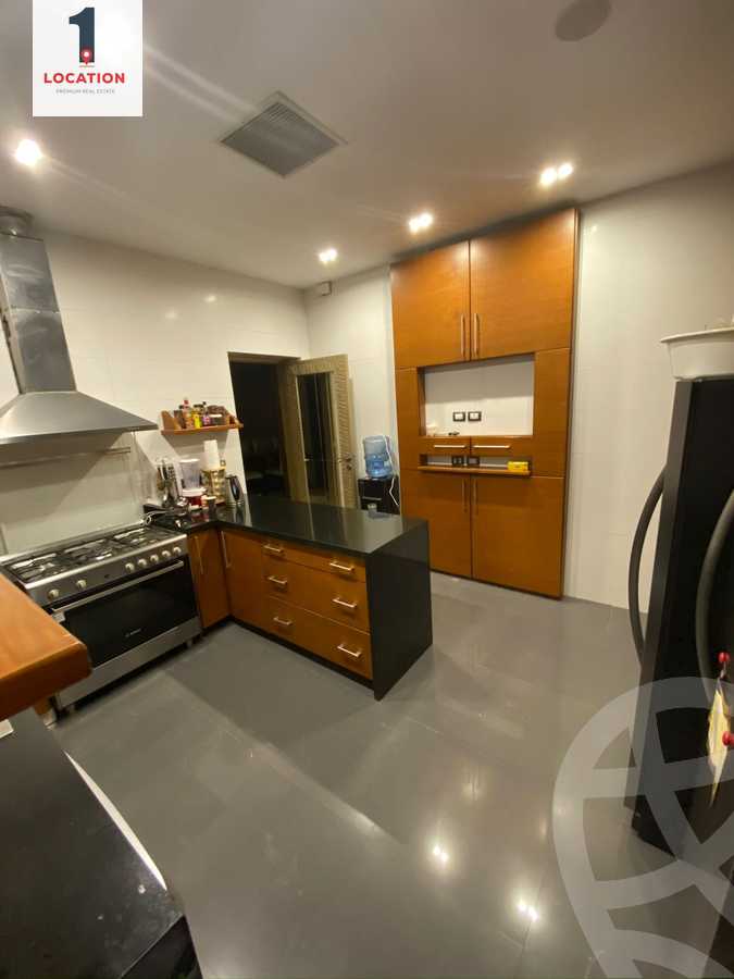 https://aqarmap.com.eg/ar/listing/4244242-for-sale-cairo-new-cairo-compounds-les-rois