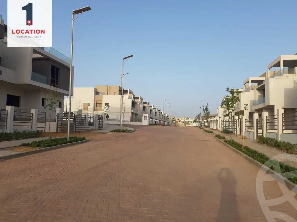 https://aqarmap.com.eg/en/listing/5006122-for-sale-cairo-new-cairo-compounds-mwn-ryzydns-lmrsm-llttwyr