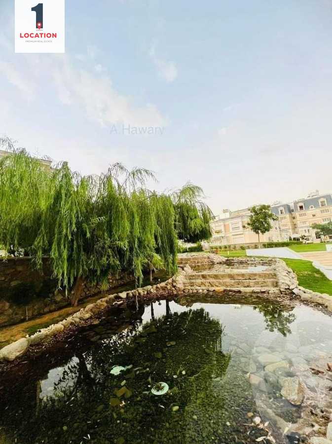 https://aqarmap.com.eg/ar/listing/5045466-for-sale-cairo-new-cairo-compounds-mountain-view-hyde-park