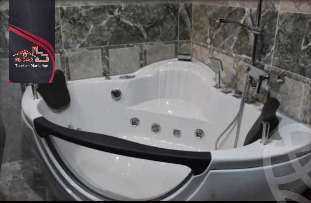 https://aqarmap.com.eg/en/listing/6127607-for-sale-cairo-el-mohandesen-meet-oqbah-shr-khn-ywns