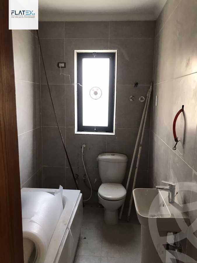 https://aqarmap.com.eg/ar/listing/3980885-for-sale-cairo-new-cairo-compounds-lakeview-residence