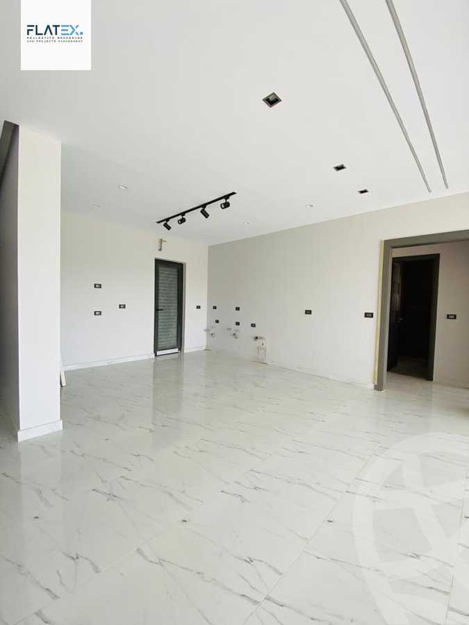 https://aqarmap.com.eg/en/listing/4087363-for-rent-cairo-new-cairo-compounds-lakeview-residence