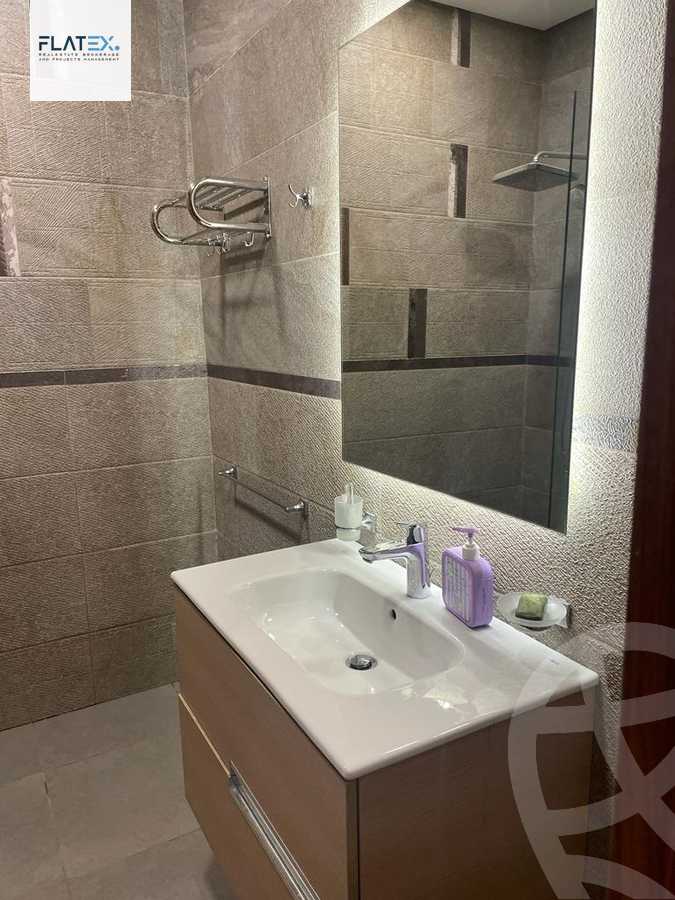 https://aqarmap.com.eg/en/listing/4165618-for-rent-cairo-new-cairo-compounds-lakeview-residence