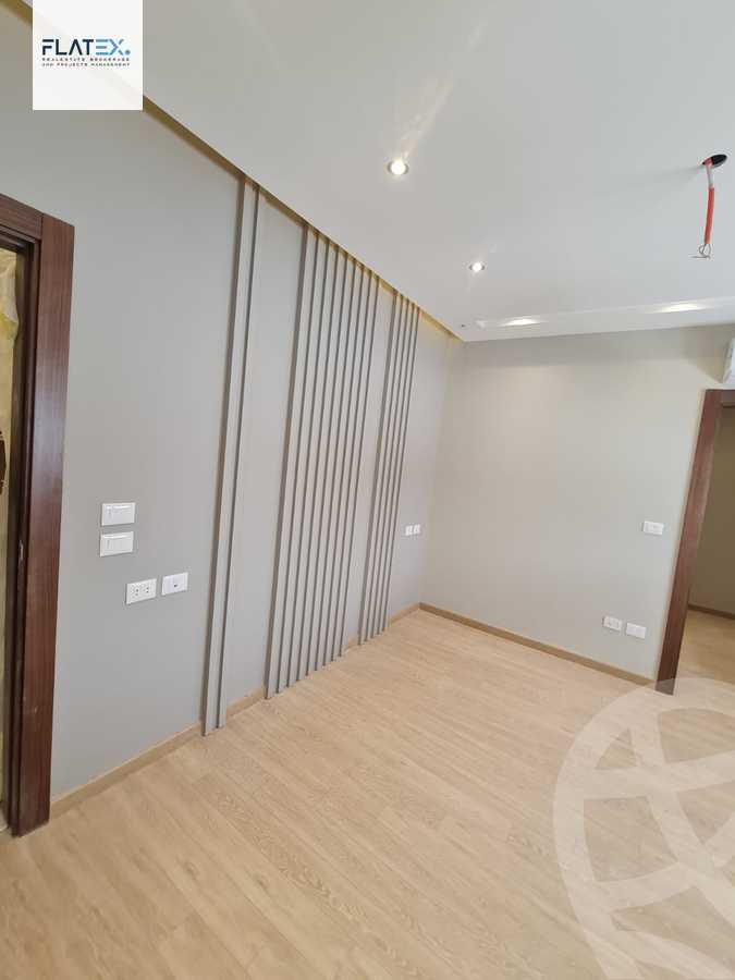 https://aqarmap.com.eg/en/listing/4180985-for-rent-cairo-new-cairo-compounds-lakeview-residence