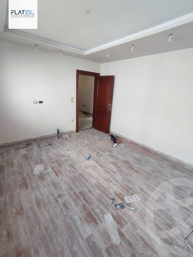 https://aqarmap.com.eg/en/listing/4205629-for-rent-cairo-new-cairo-compounds-lakeview-residence