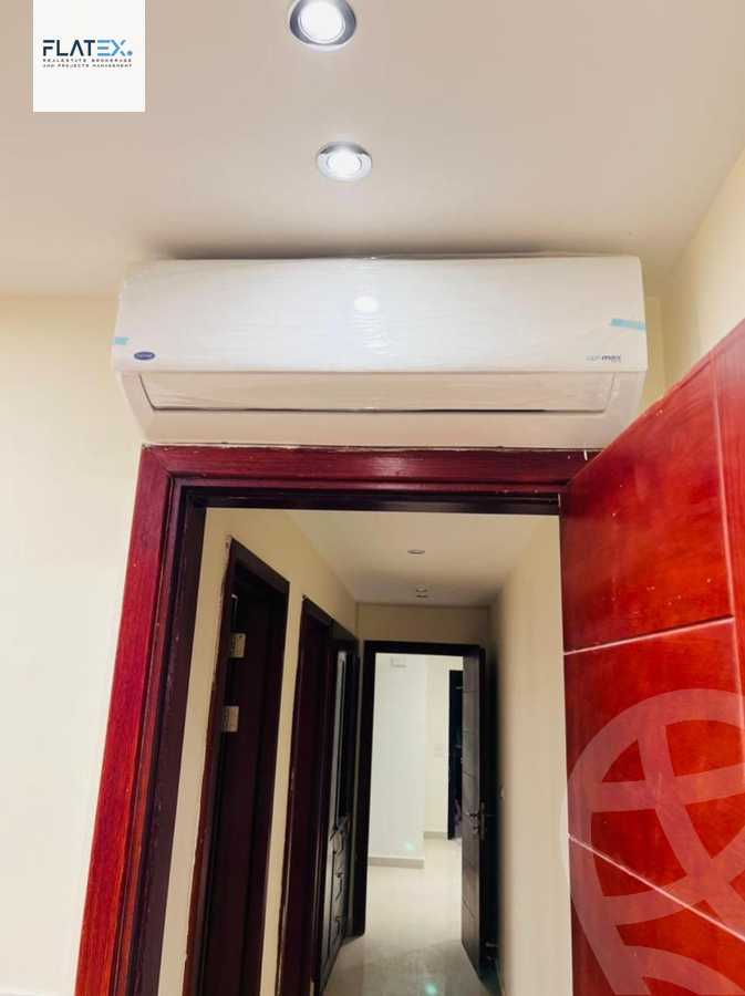 https://aqarmap.com.eg/en/listing/4232081-for-rent-cairo-new-cairo-compounds-mountain-view-hyde-park