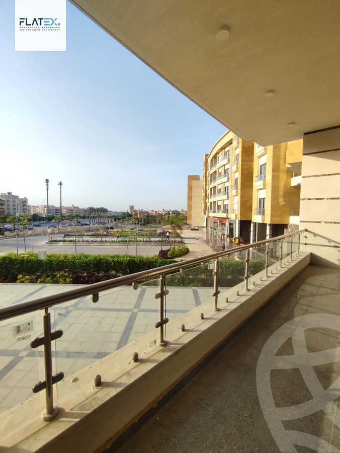 https://aqarmap.com.eg/en/listing/4258718-for-sale-cairo-new-cairo-compounds-byrl-d-rw