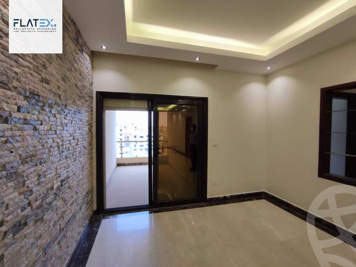 https://aqarmap.com.eg/ar/listing/4309565-for-sale-cairo-new-cairo-compounds-byrl-d-rw