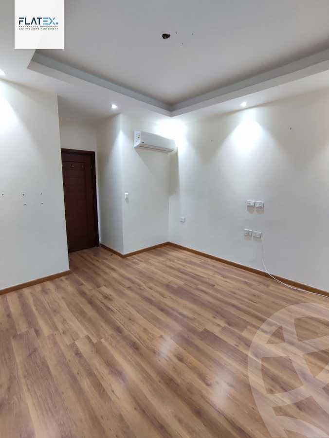 https://aqarmap.com.eg/ar/listing/4309565-for-sale-cairo-new-cairo-compounds-byrl-d-rw
