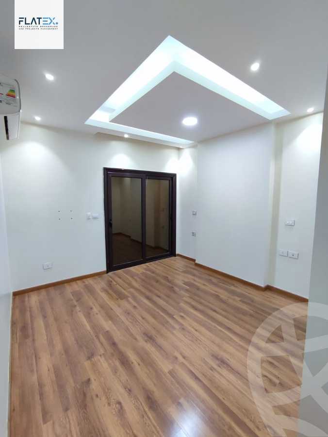 https://aqarmap.com.eg/ar/listing/4309565-for-sale-cairo-new-cairo-compounds-byrl-d-rw