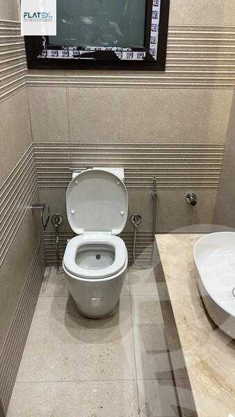 https://aqarmap.com.eg/ar/listing/4357657-for-rent-eastown-parks