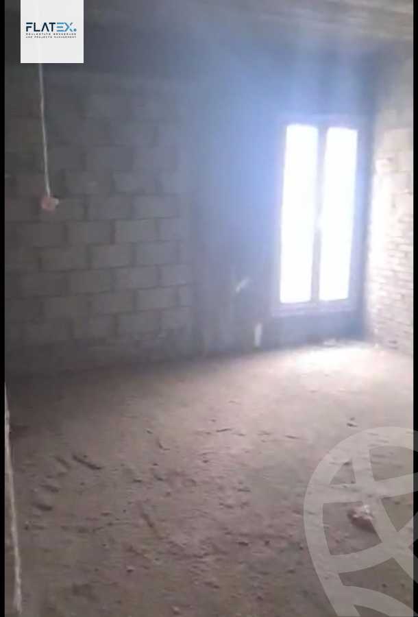 https://aqarmap.com.eg/en/listing/4378825-for-sale-cairo-new-cairo-compounds-mountain-view-hyde-park