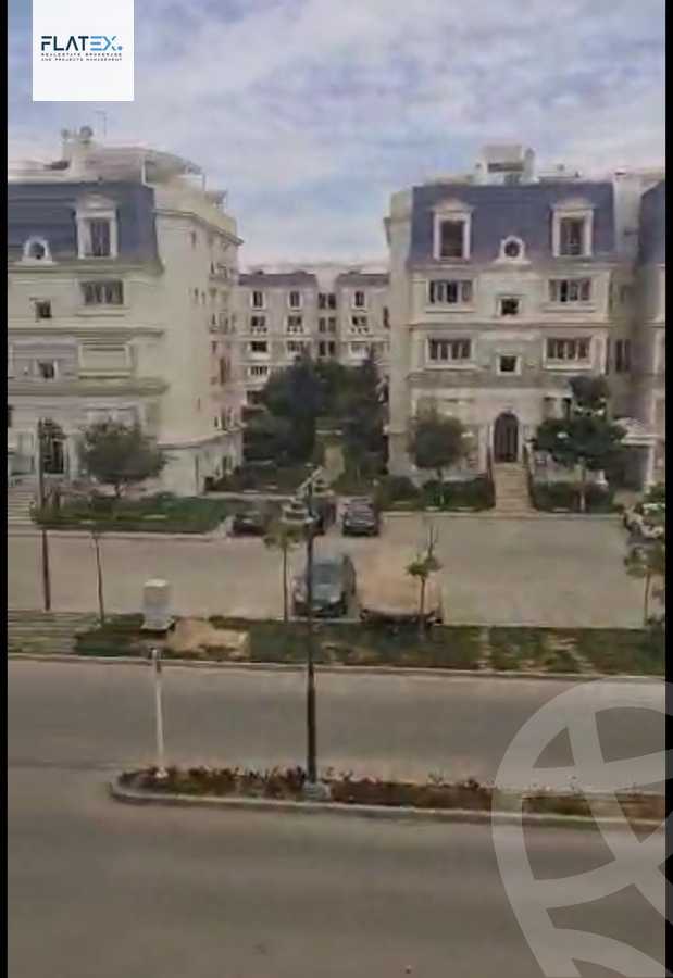 https://aqarmap.com.eg/en/listing/4378825-for-sale-cairo-new-cairo-compounds-mountain-view-hyde-park