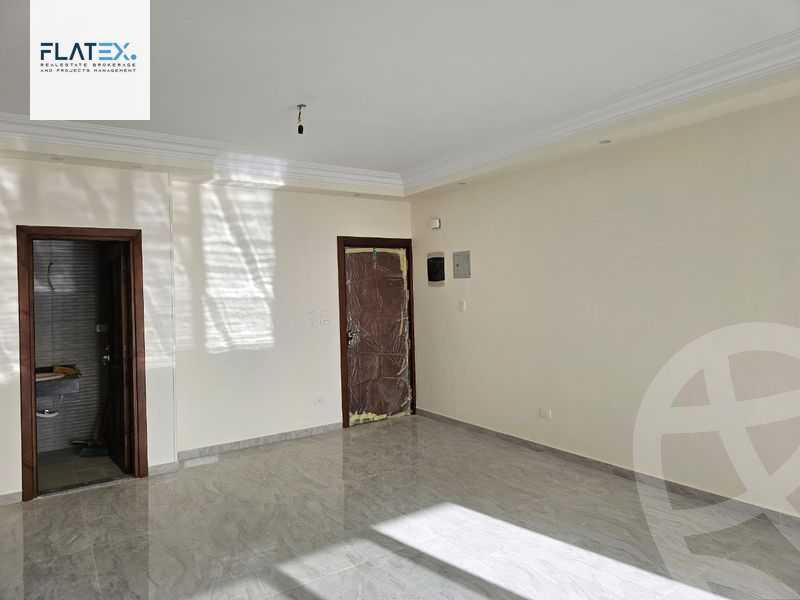 https://aqarmap.com.eg/ar/listing/5021237-for-rent-cairo-new-cairo-compounds-el-patio-oro