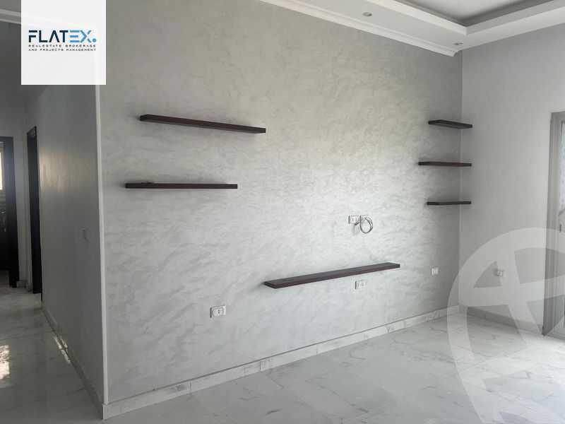 https://aqarmap.com.eg/ar/listing/5353789-for-rent-cairo-new-cairo-compounds-moon-valley