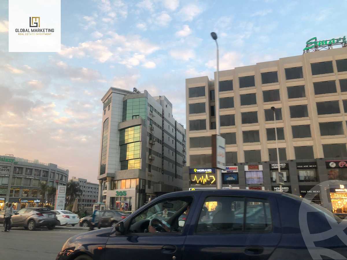 https://aqarmap.com.eg/ar/listing/4530053-for-rent-cairo-new-cairo-ltjm-lkhms-90th-street-south-teseen-st