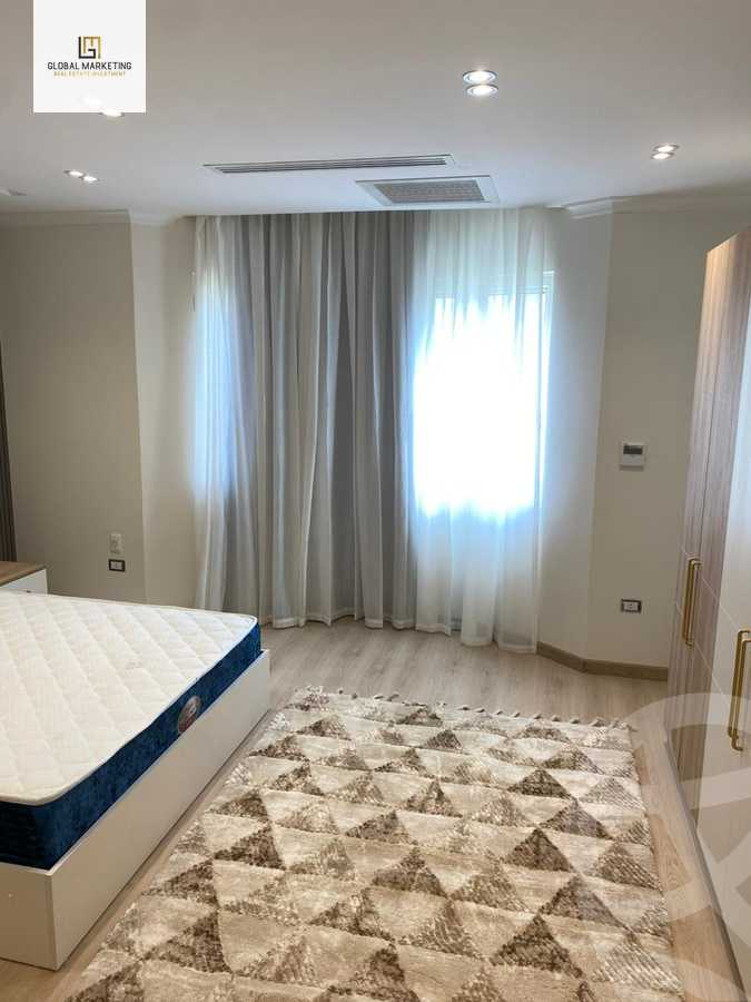 https://aqarmap.com.eg/ar/listing/4816662-for-rent-cairo-new-cairo-compounds-hyde-park-centre-ville-hyde-park