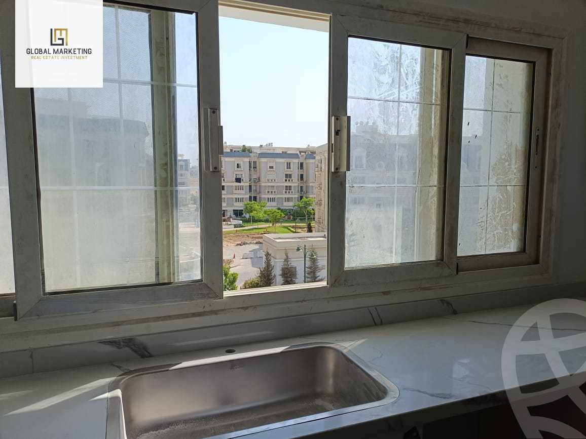 https://aqarmap.com.eg/en/listing/4865411-for-rent-cairo-new-cairo-compounds-mountain-view-hyde-park