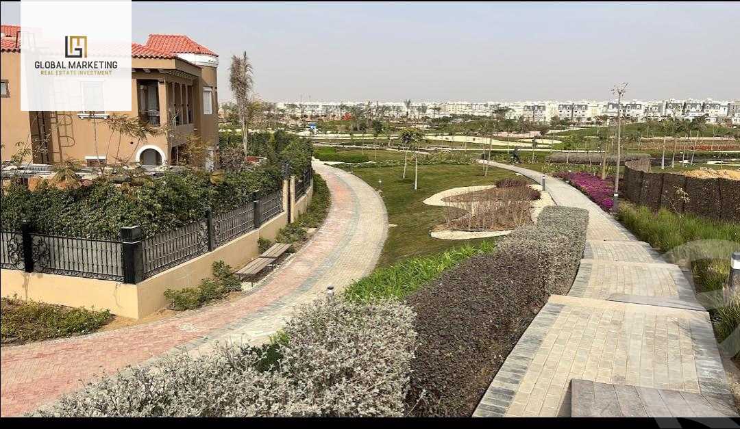 https://aqarmap.com.eg/en/listing/4930424-for-rent-cairo-new-cairo-compounds-hyde-park-centre-ville-hyde-park